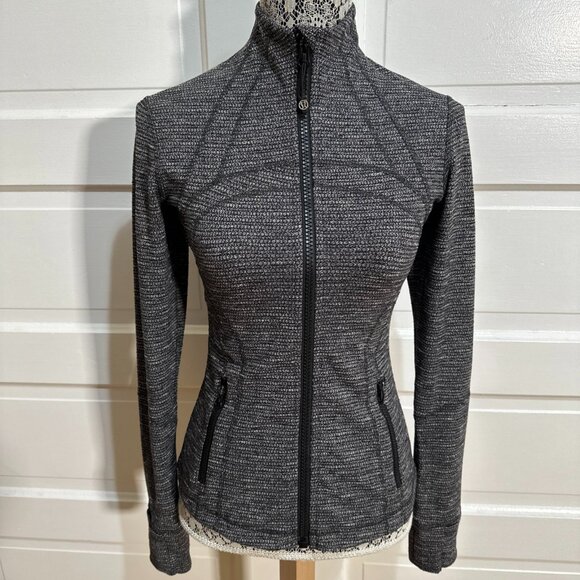 Lululemon Define Jacket Size 4 Coco Pique Black White Flattering Fit $128 - Picture 1 of 6